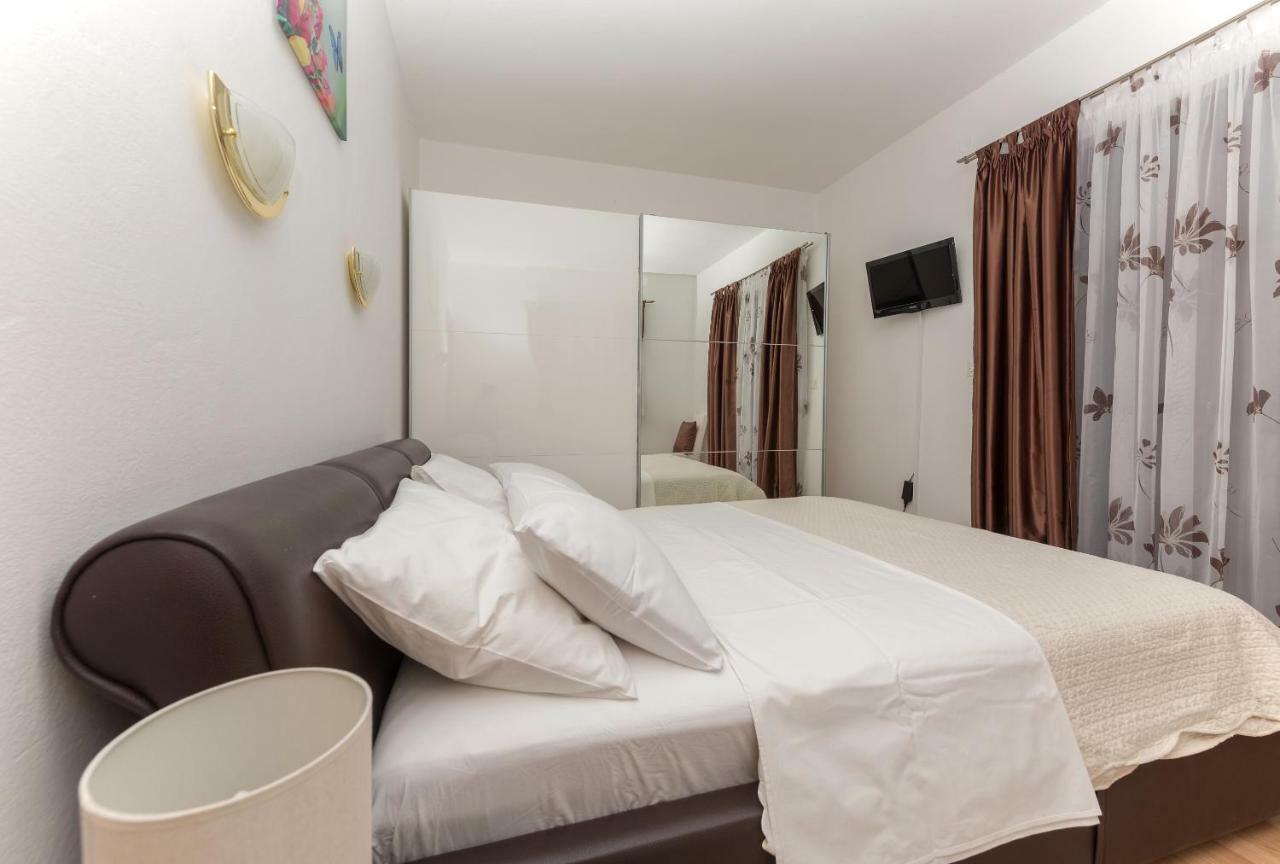 Apartmani Zara & Maris Gradac  Exteriér fotografie