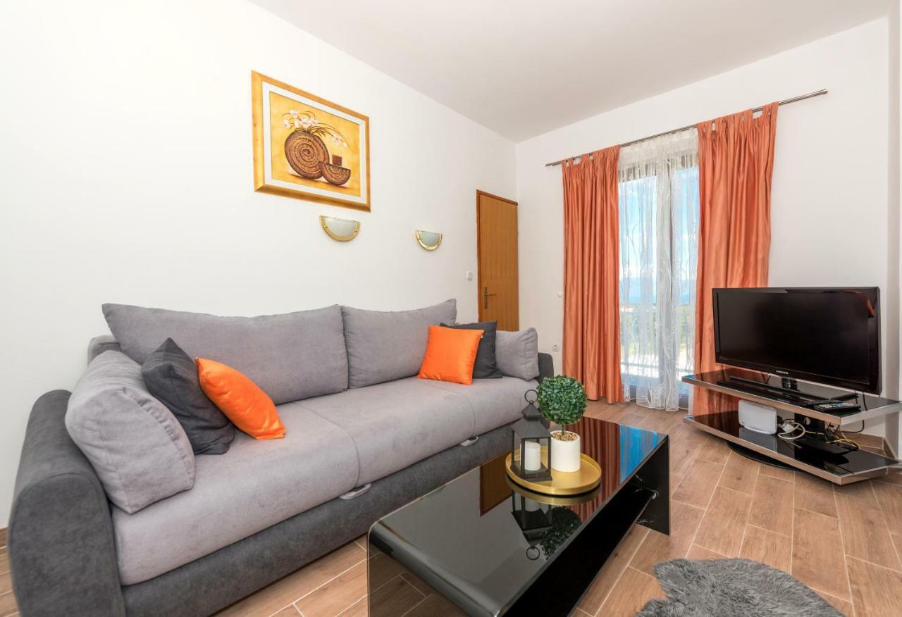 Apartmani Zara & Maris Gradac  Exteriér fotografie