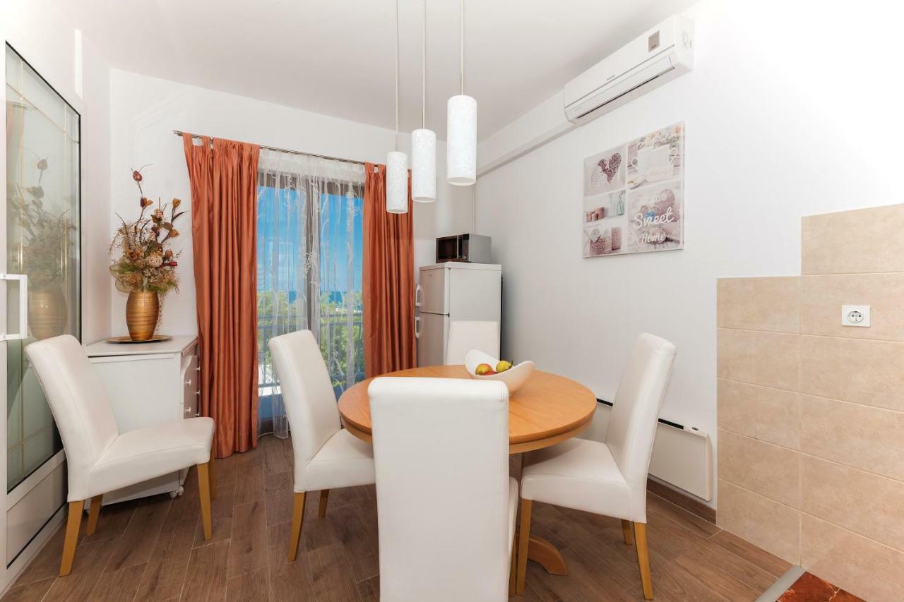 Apartmani Zara & Maris Gradac  Exteriér fotografie