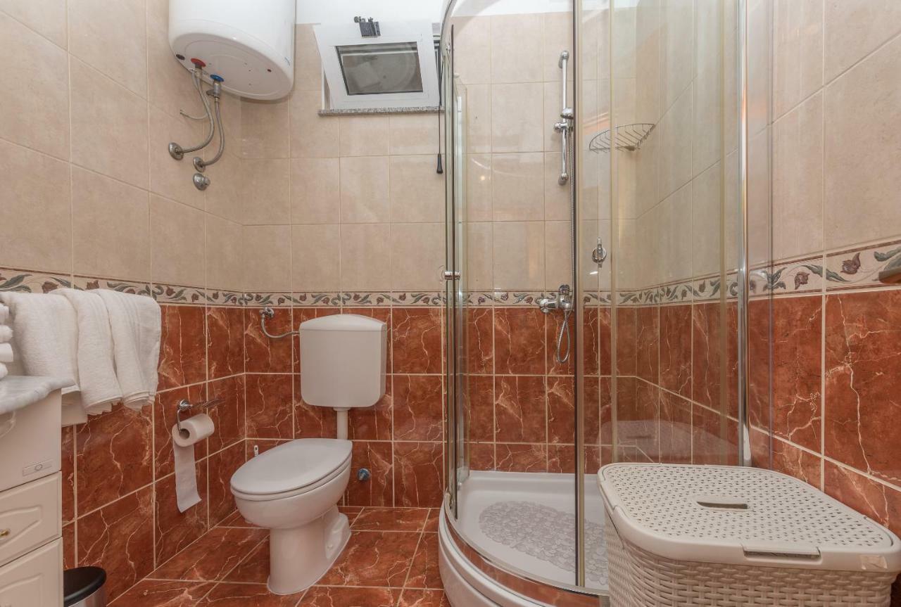 Apartmani Zara & Maris Gradac  Exteriér fotografie