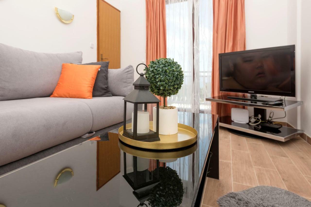 Apartmani Zara & Maris Gradac  Exteriér fotografie