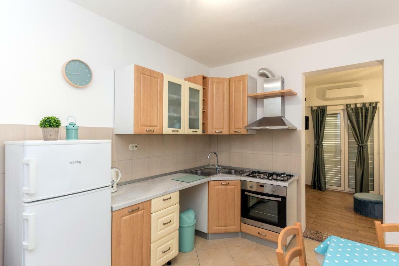 Apartmani Zara & Maris Gradac  Exteriér fotografie